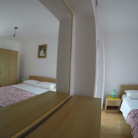 Apartments Violeta Бетина Екстериор снимка